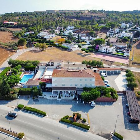 Hotel & Restaurant Figueres Parc Los Hostalets de Llers Zewnętrze zdjęcie