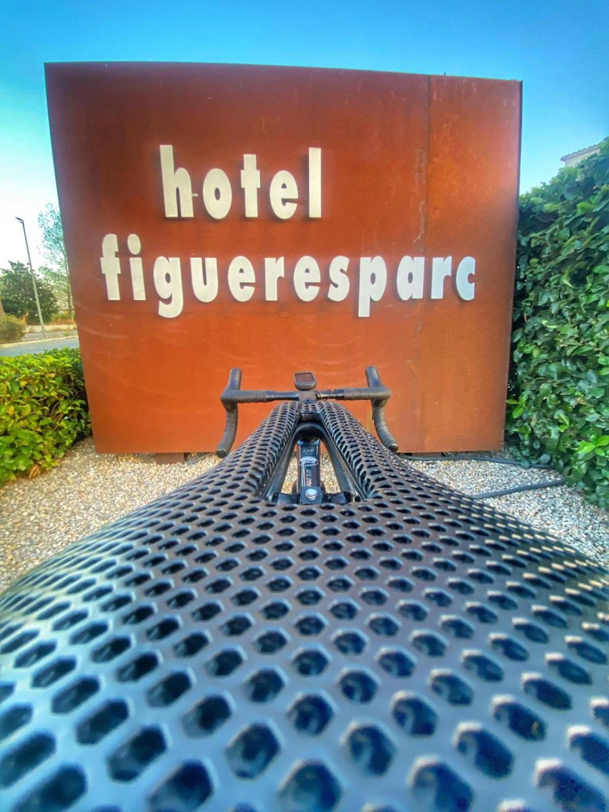Hotel & Restaurant Figueres Parc Los Hostalets de Llers Zewnętrze zdjęcie