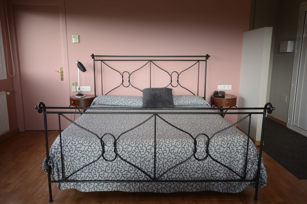 Hotel & Restaurant Figueres Parc Los Hostalets de Llers Zewnętrze zdjęcie