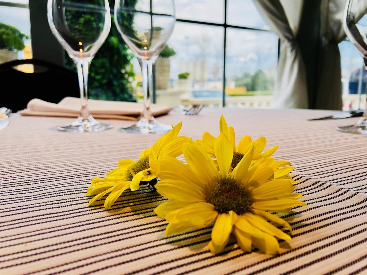 Hotel & Restaurant Figueres Parc Los Hostalets de Llers Zewnętrze zdjęcie